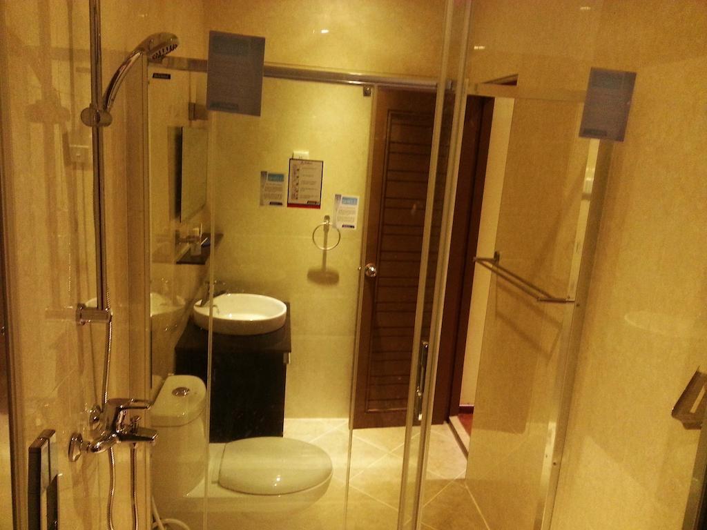 Narnia Maldives Hotel Maafushi Room photo