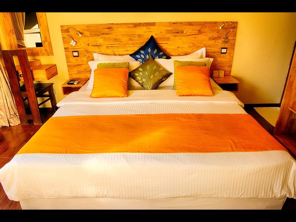 Narnia Maldives Hotel Maafushi Exterior photo