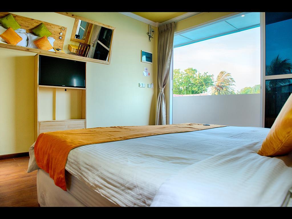 Narnia Maldives Hotel Maafushi Exterior photo